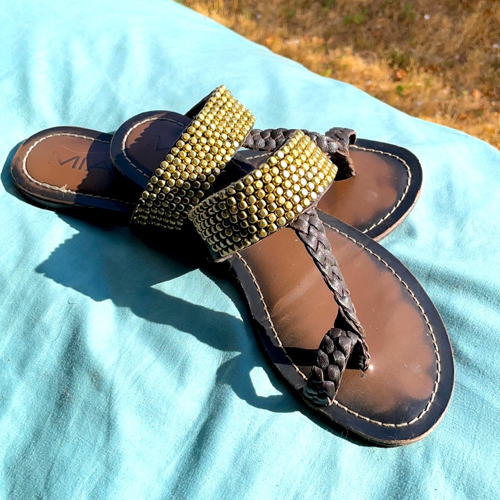 Mia sandals